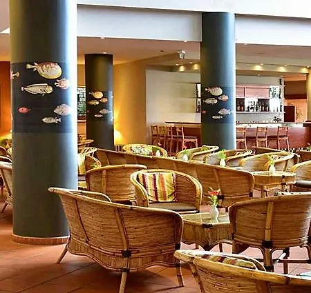 Pestana Ocean Bay Ξενοδοχείο 4*